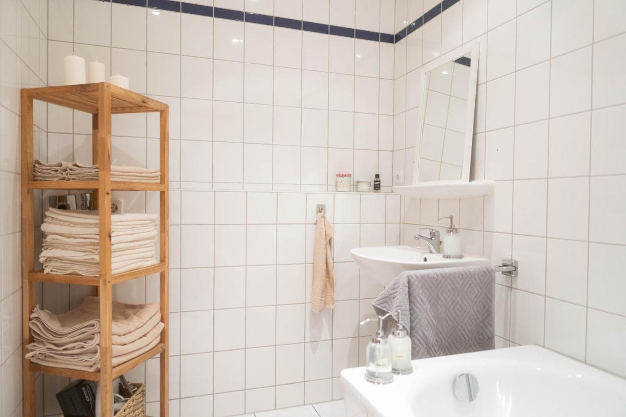 Grosse 3 Zimmer Wohnung Mit Netflix In Zentraler Lage Erfurt Exteriör bild